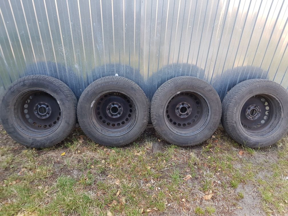 Koła zimowe 5x112 VW 195/65/15 komplet