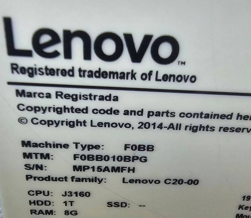 PC Lenovo all in one 1T disco. 8GB ram. Windows 11