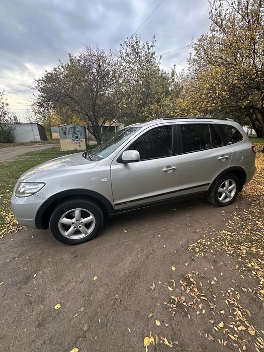 Продам автомобіль Hyundai Santa fe 2 повний привід