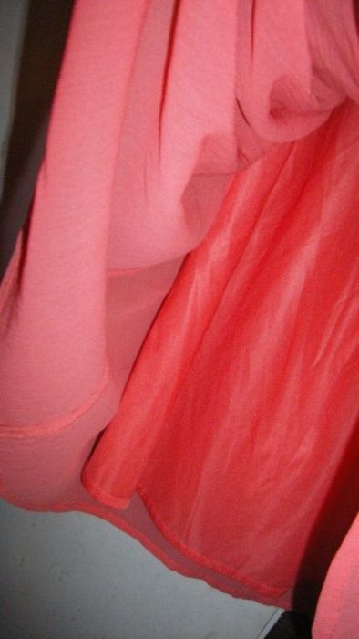 długa  nowa spódnica  z szyfonu ,kolor koral roz.44