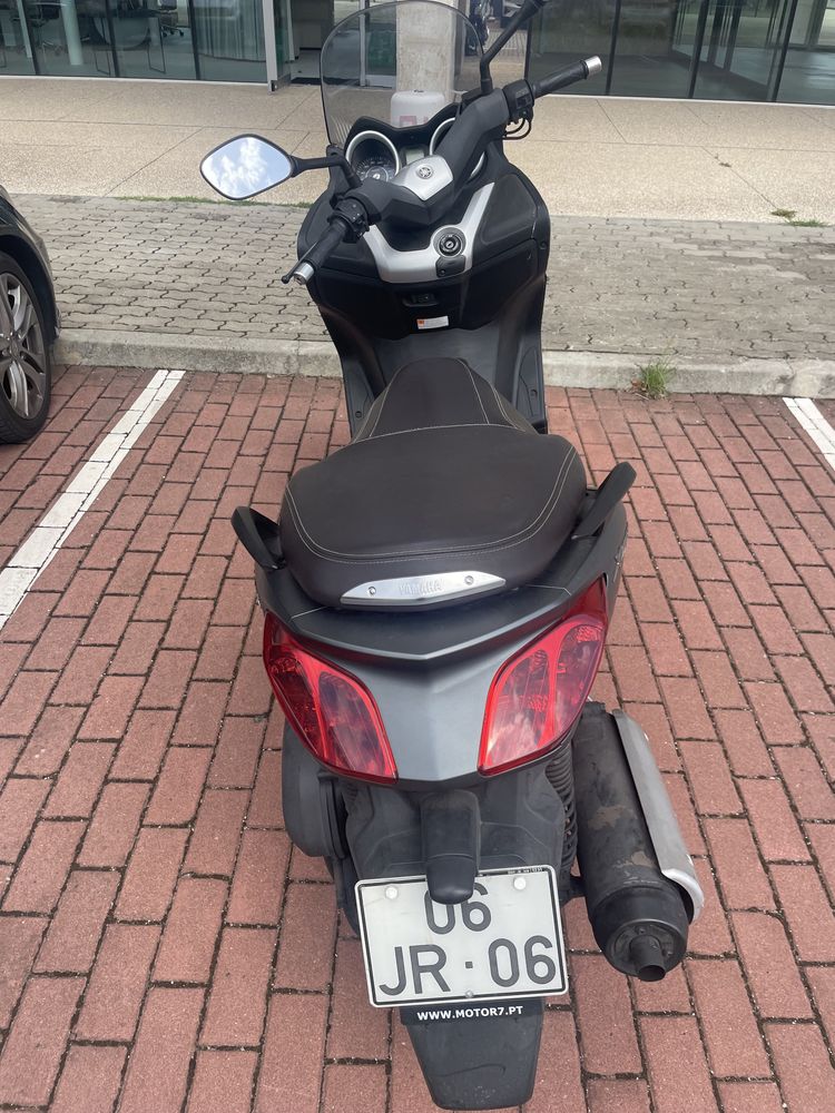 Yamaha X Max 250