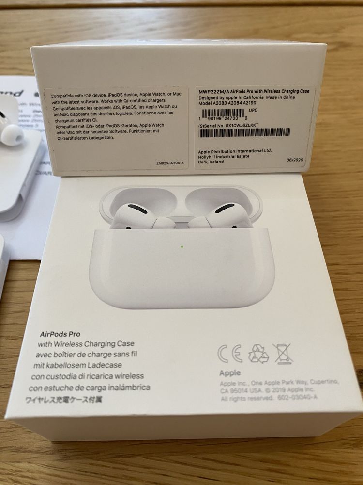 Apple AirPods Pro with Wireless Charging Case ORYGINALNE