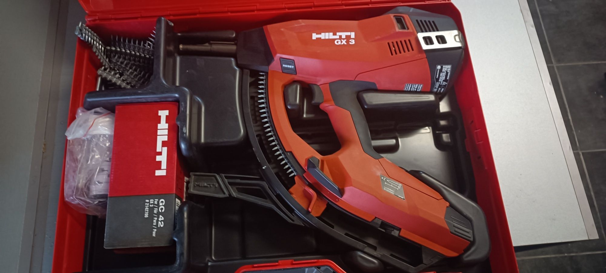 Pistola pregos HILTI GX3