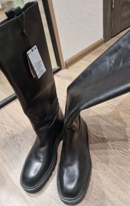 Продам жіночі чоботи 37 розм Massimo Dutti  з оригінального сайту.