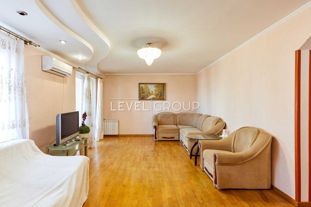 продаж 3-кімн квартири  вул. Анни Ахматової вул., 43 Осокорки