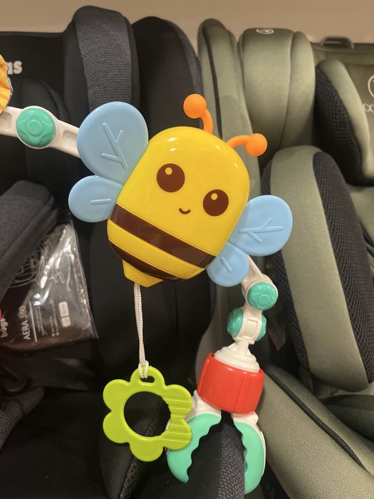 Брязкальце , дуга на коляску , автокрісло , шезлонг ,погремушка