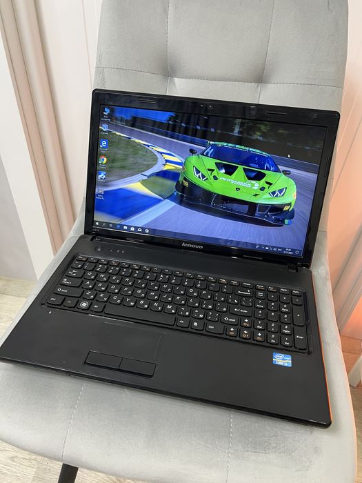 Мощный, надежный ноутбук Lenovo, новый SSD