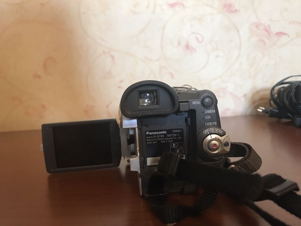 Видеокамера Panasonic NV-GS70