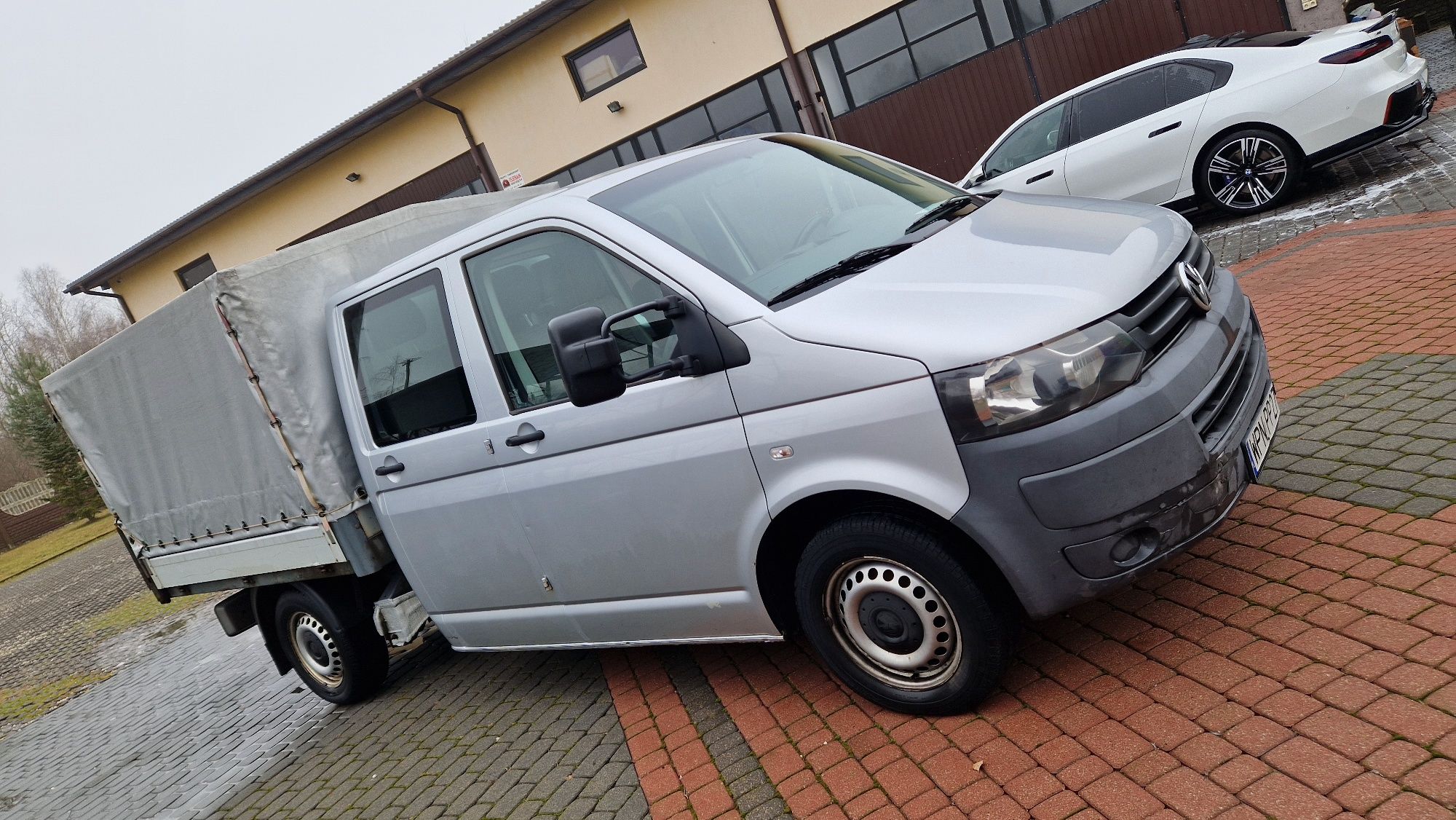 Volkswagen Doka T5