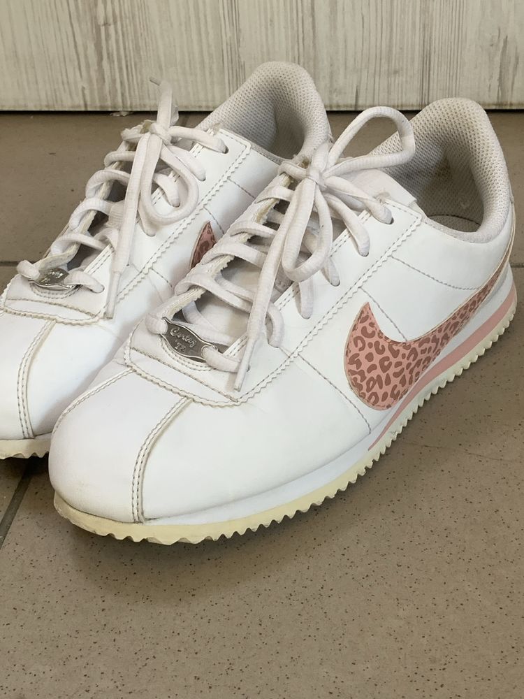 Кросівки кеди Nike W's Cortez Casual