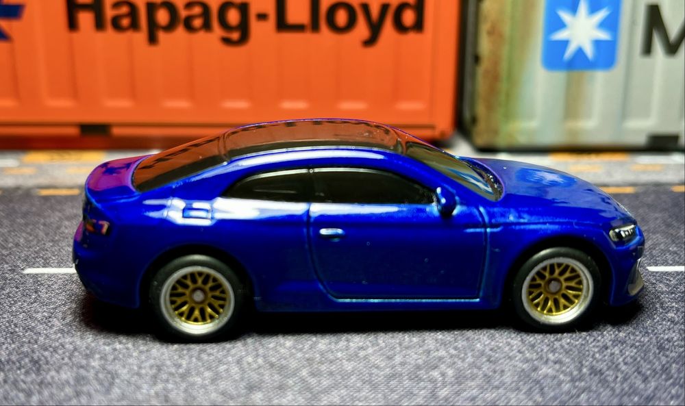 Hot Wheels Audi RS5 coupe th custom