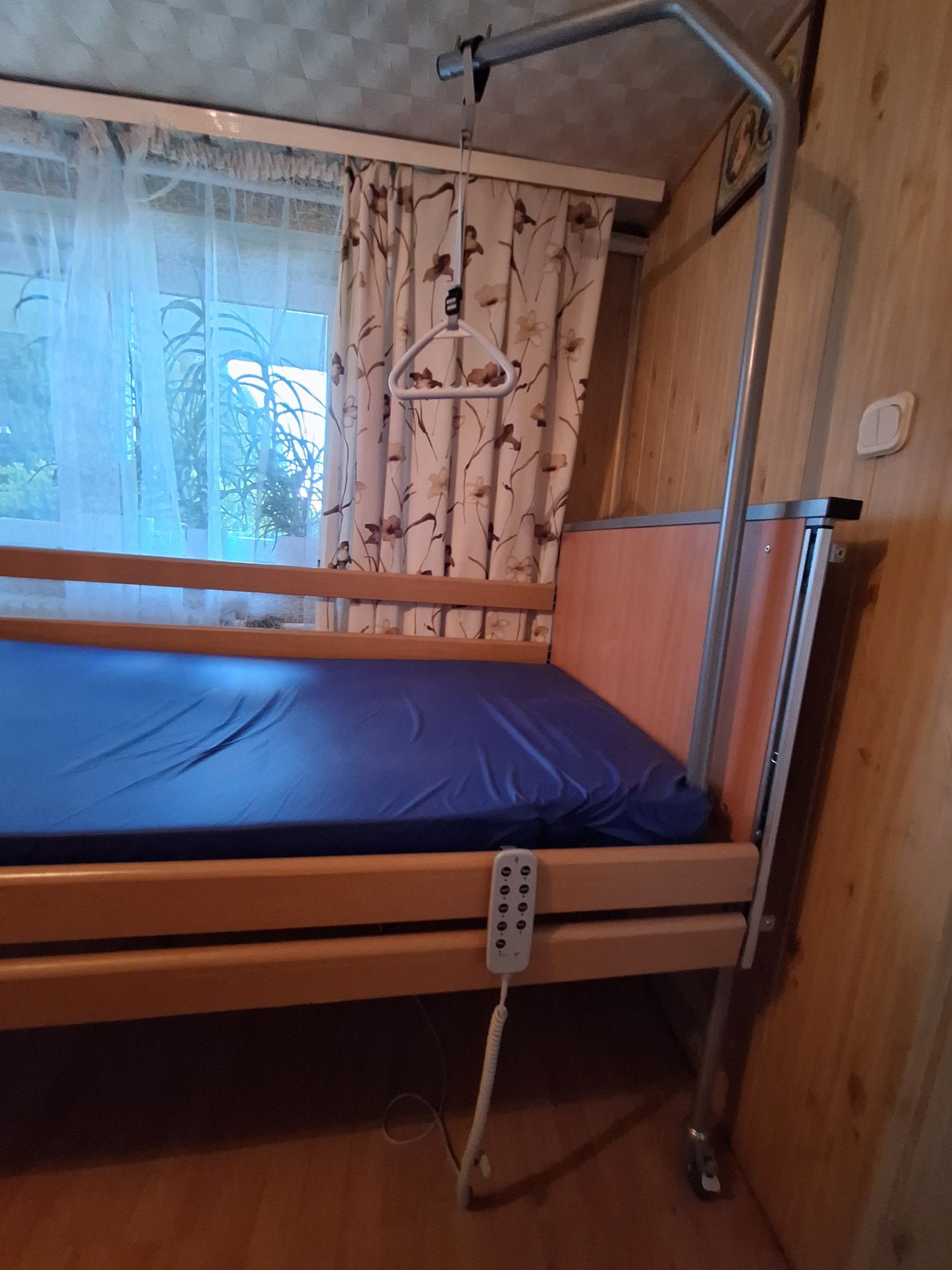 łóżko rehabilitacyjne elektryczne Timago Dream-Tim z materacem