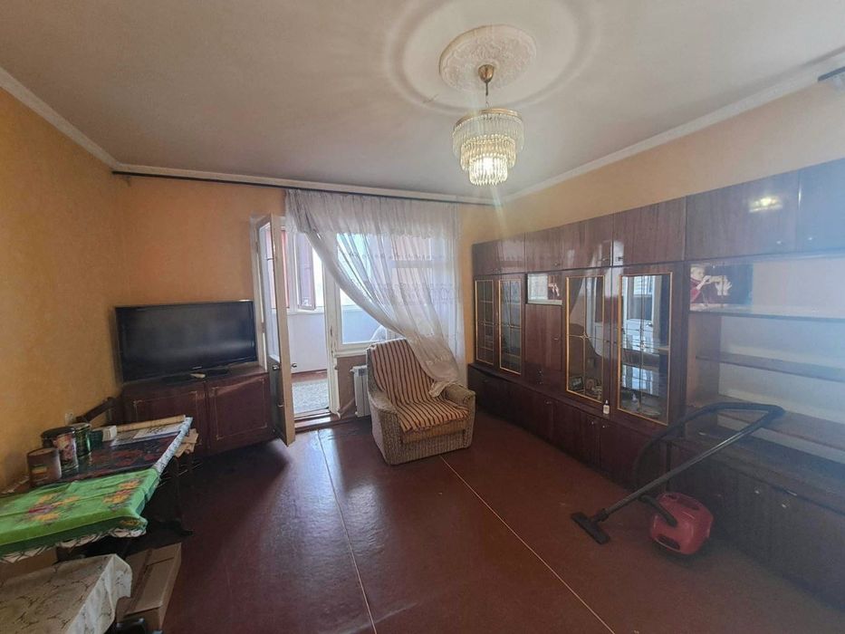 2 кімнатна. Кімнати роздільні. Сотовий проект. 3 лоджії. Загальна 54м2