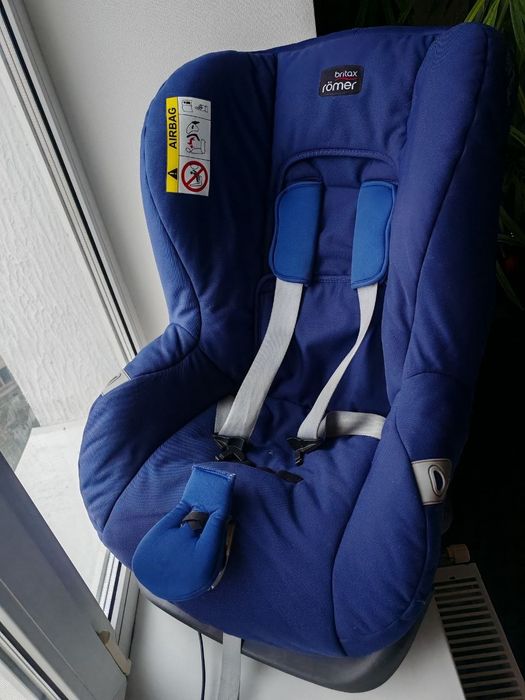 Автокрісло 0-18 кг з ПІДІГРІВОМ Britax Romer FIRST CLASS plus, синє