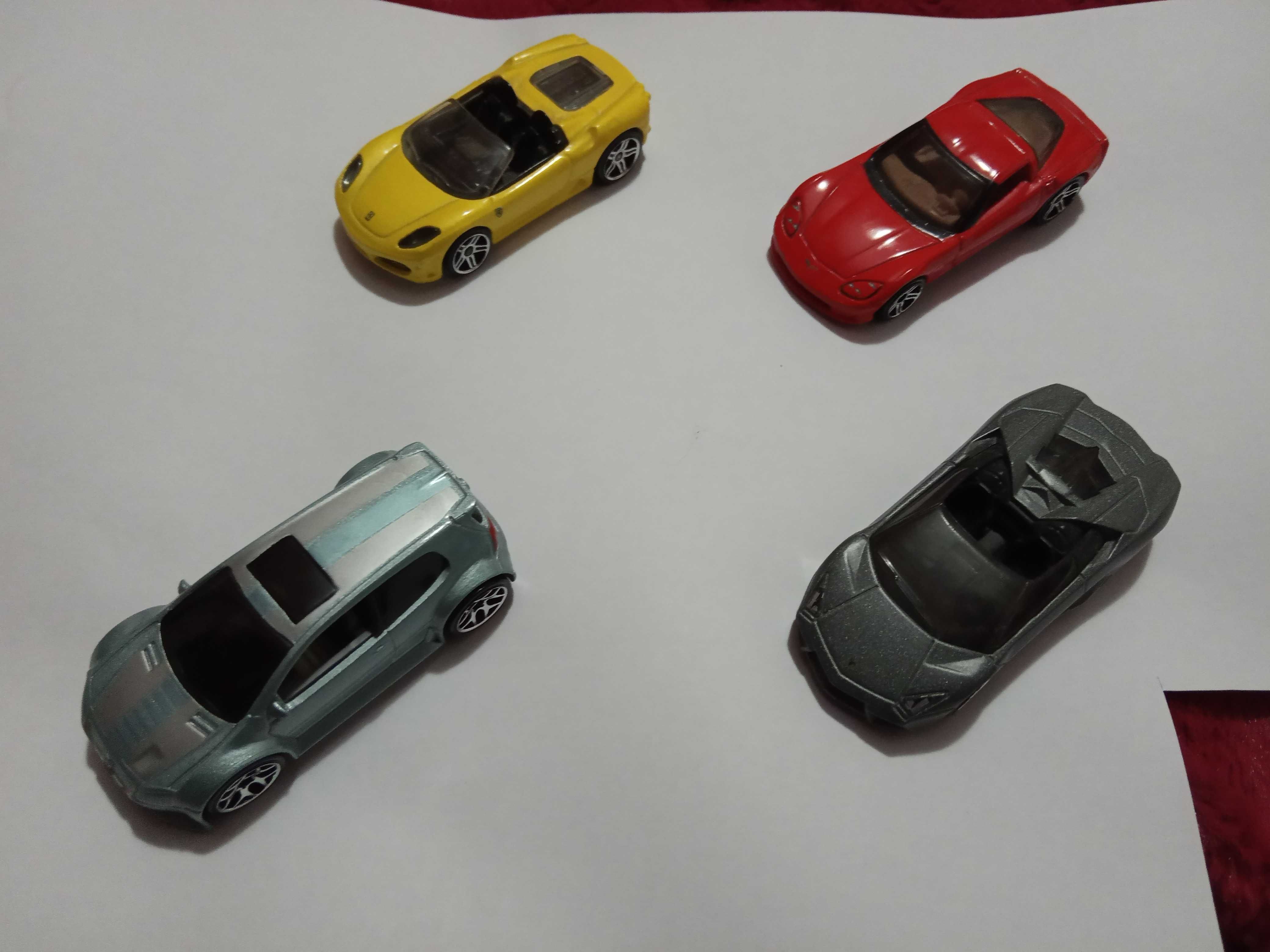 Carros Hot-Wheels Variados