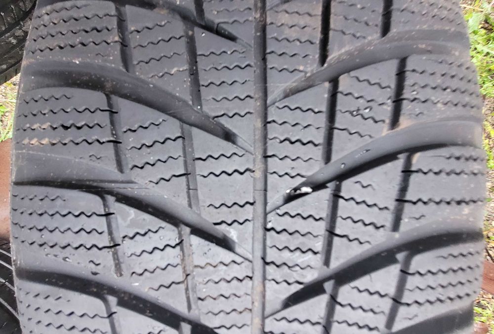 Zima Opony Bridgestone 205/55 16 4szt