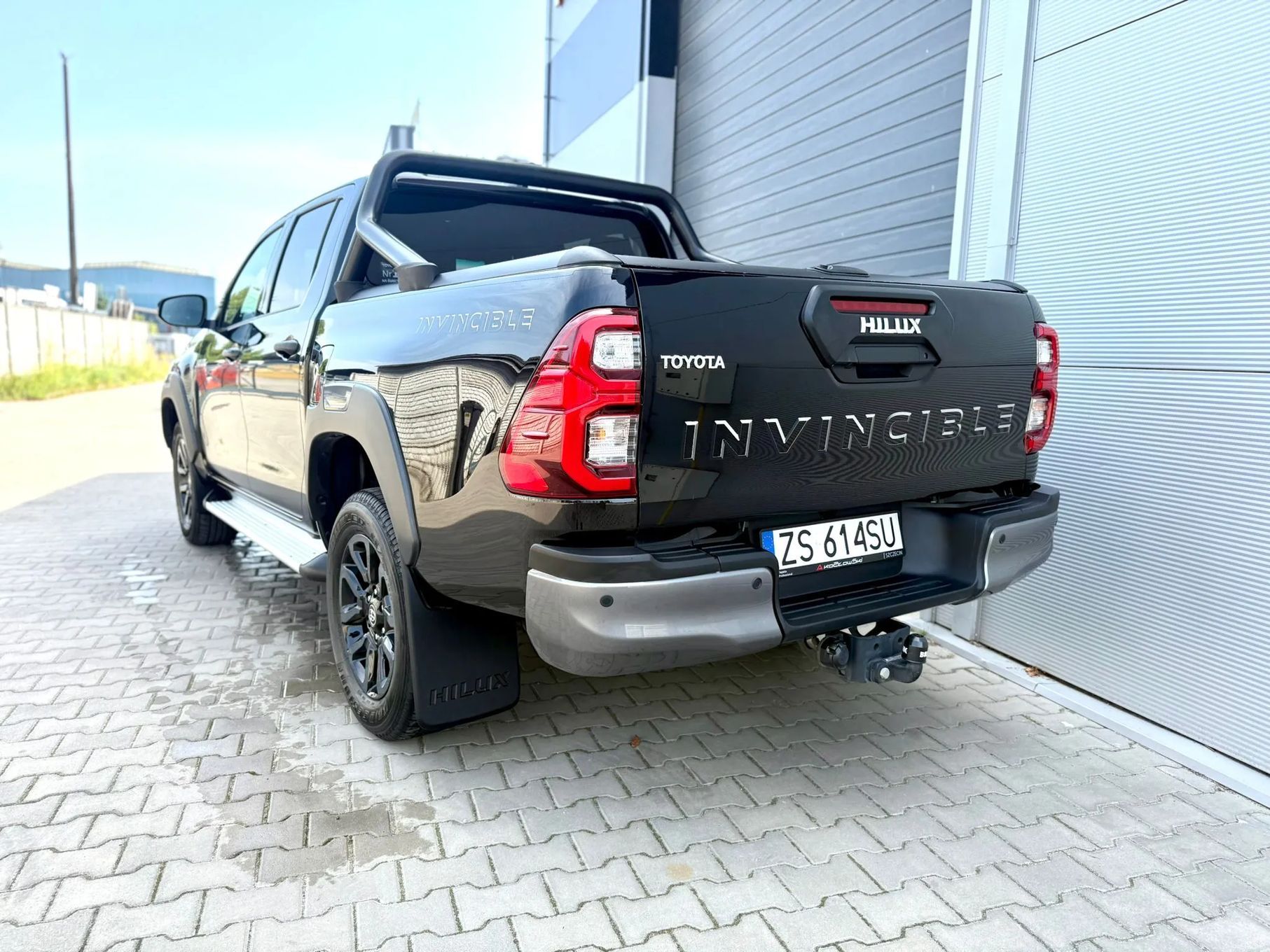 Toyota Hilux TOYOTA HILUX INVINCIBLE Diesel Automat Salon Polska