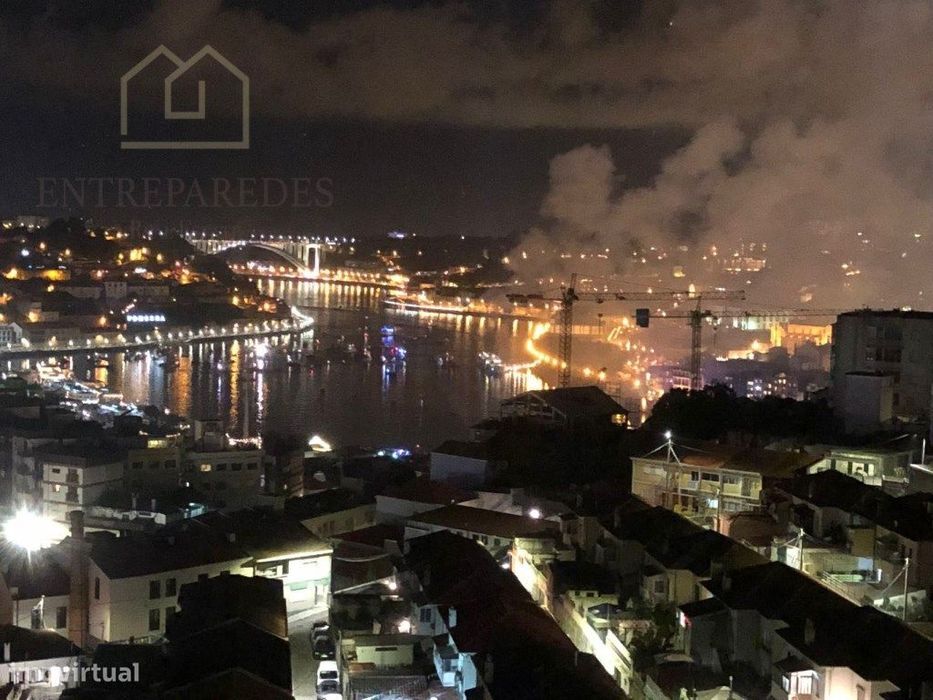Para arrendar apartamento T4 mobilado com vistas do Rio Douro na Av...