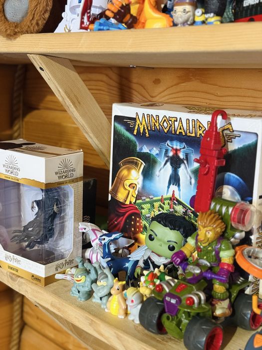 Іграшки з Європи Каббі LEGO Патруль Свинка Пепа LOL Monster Rainbow