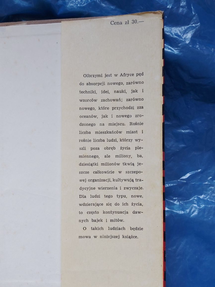 Książka Kapłani czarownicy wiedzmy 1967rok