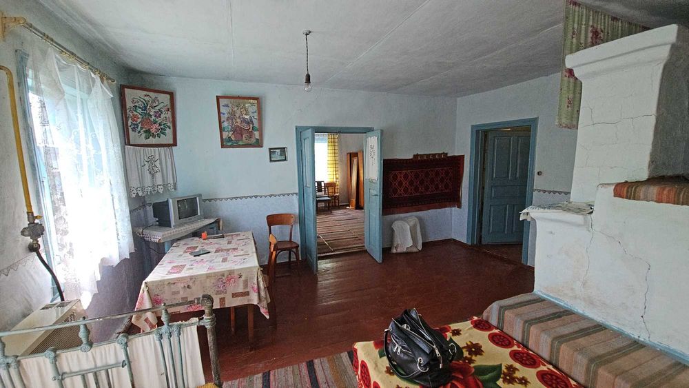 село Черевки, є газ, криниця, світло. Є ВІДЕООГЛЯД