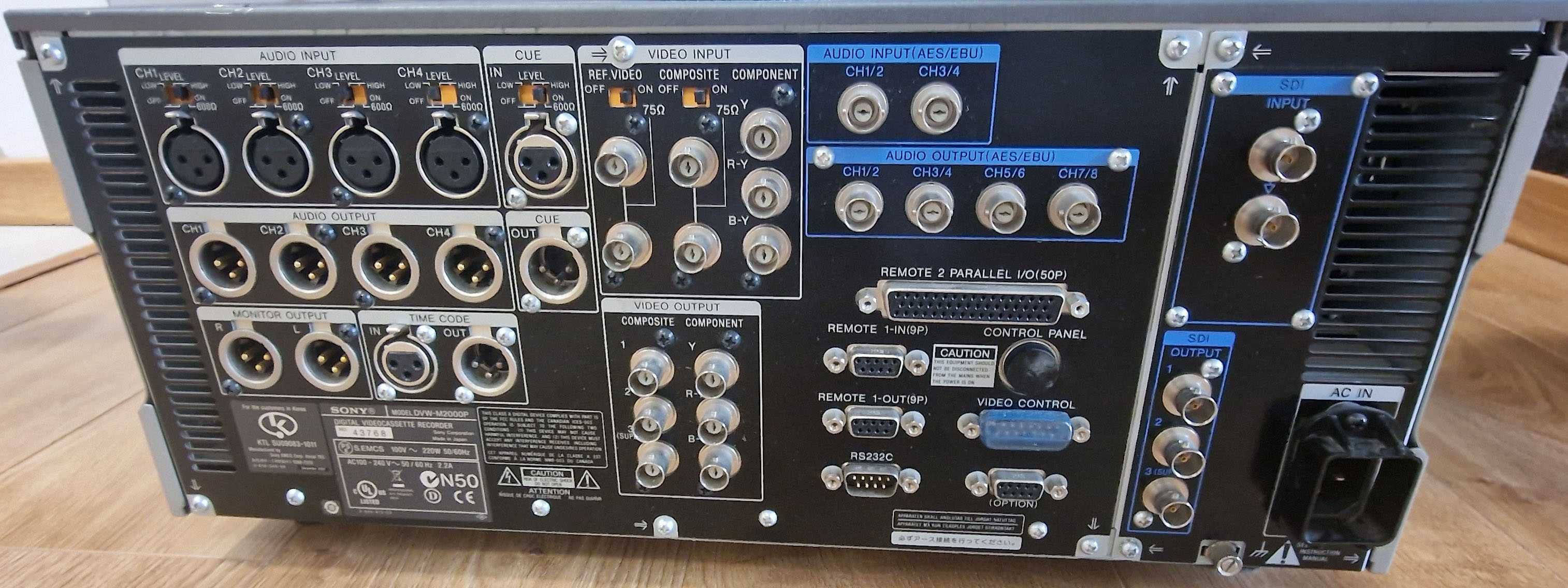 Sony DVW-M2000P BetaCam recorder