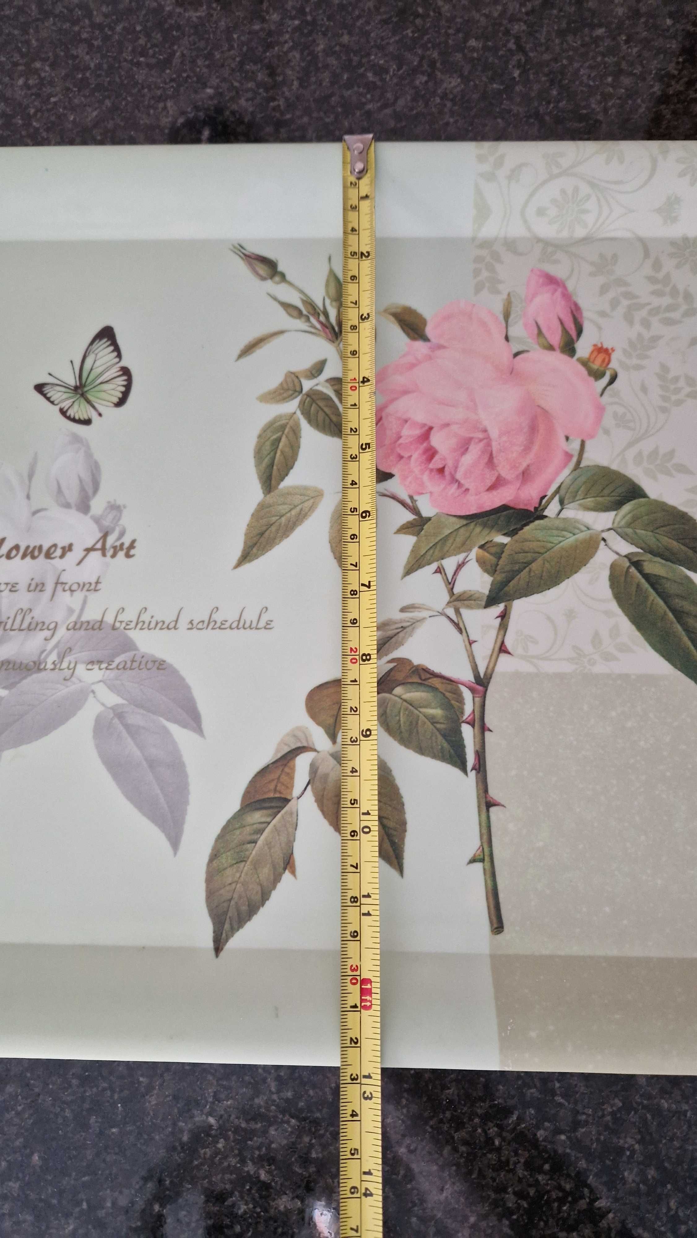 Tabuleiro de mesa, motivo floral