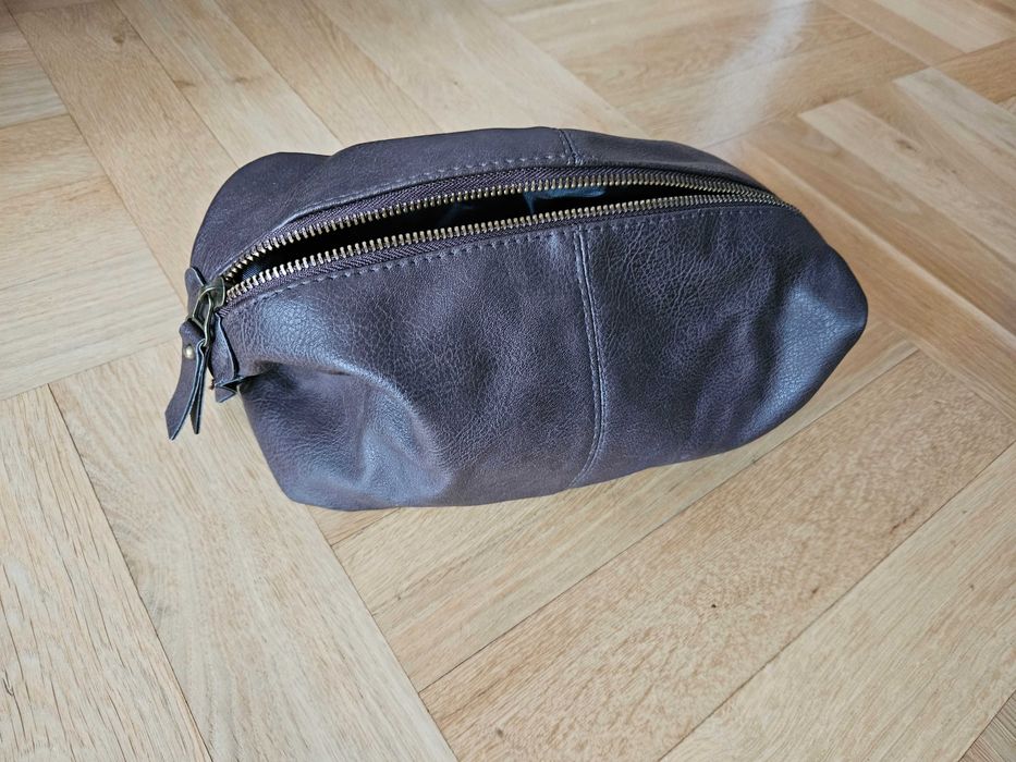 Męska kosmetyczka brązowa