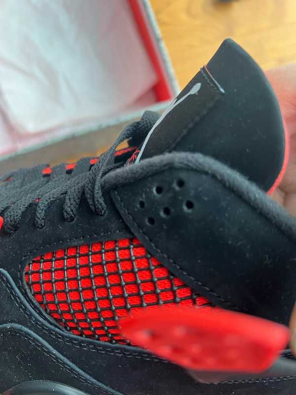 Jordan 4 Retro Red Thunder R.43
