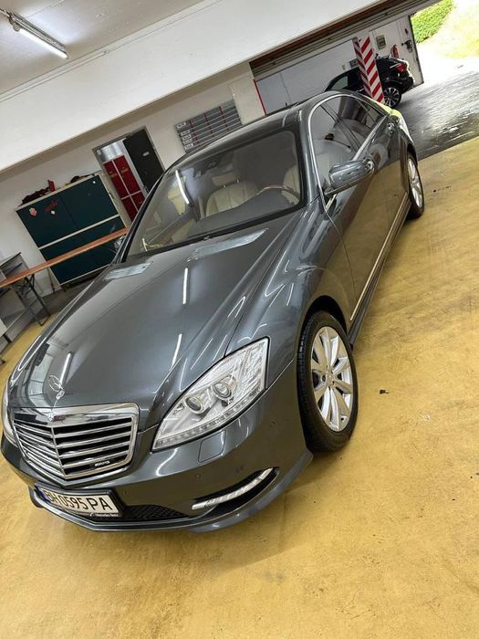 Mercedes S550 W221