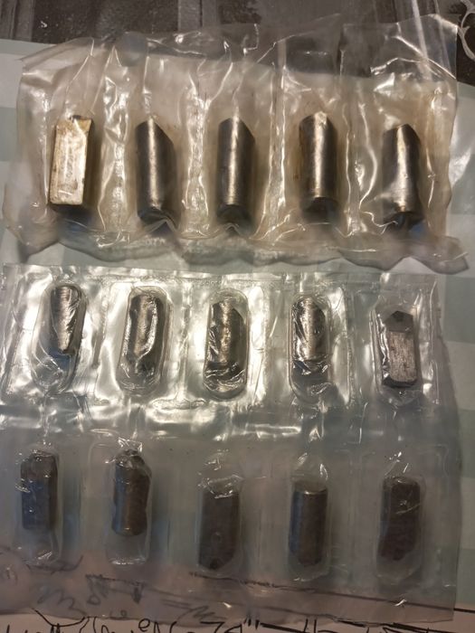 Вставки для різців з ріжучим елементом на основі нітриду бору