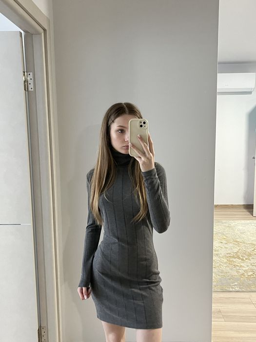 Плаття сукня міді довгий рукав