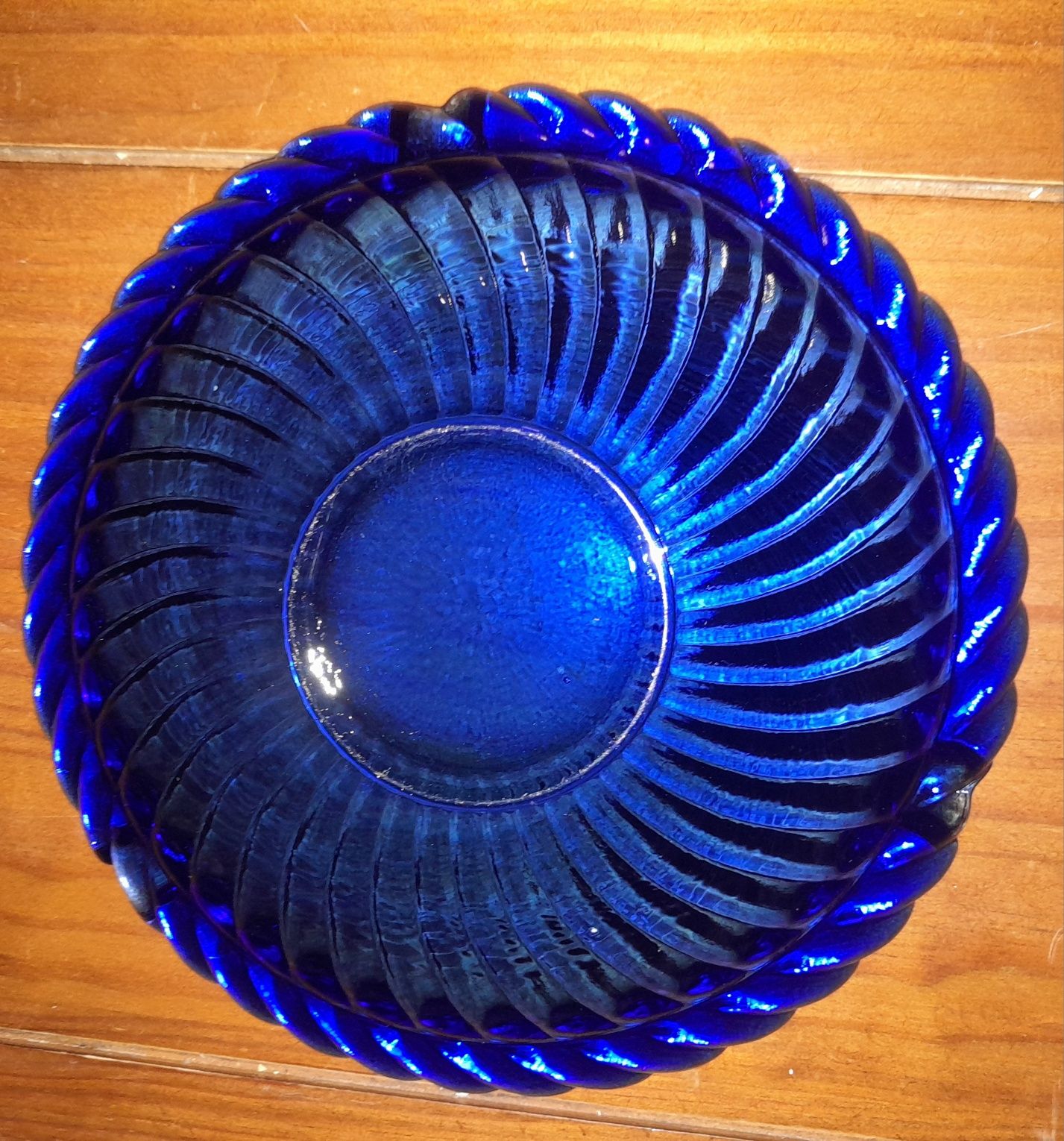 Cinzeiro azul escuro