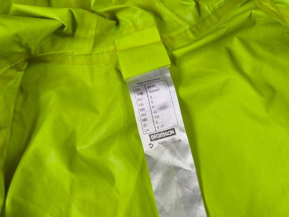 Велосипедная женская куртка дождевик Decathlon, S 44 (165 см)