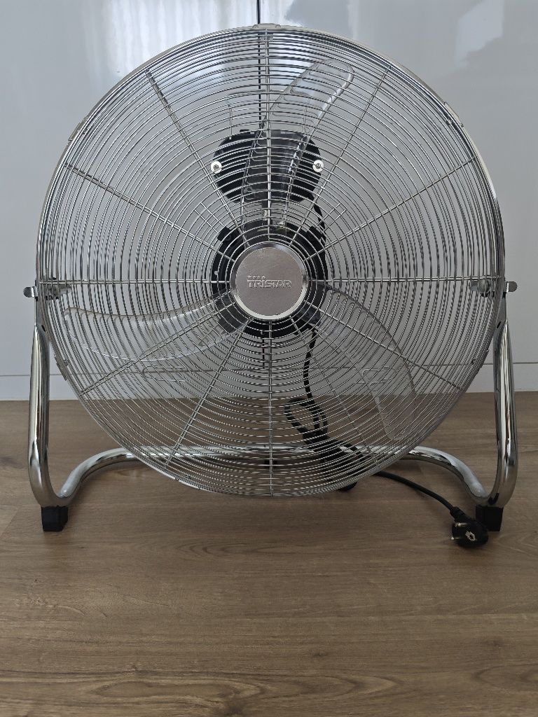 Ventoinha TriStar 50cm igual a nova