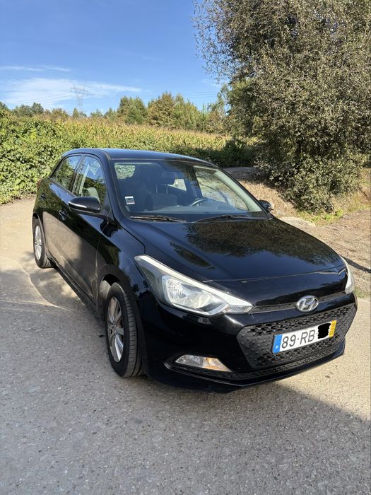 Hyundai i20 1.1 CRDI Access - Económico e Fiável
