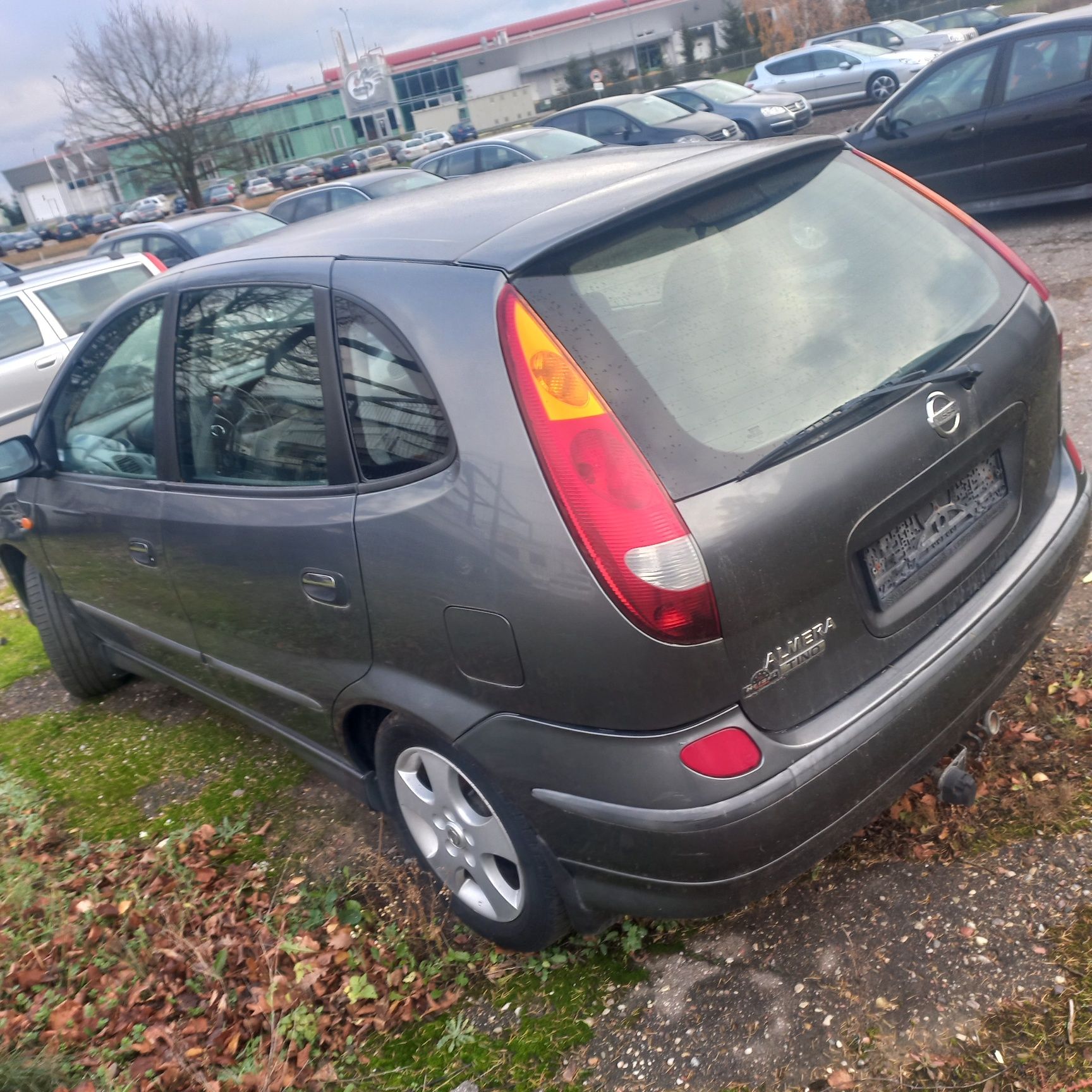 Nissan Almera Tino 2003 Avtomat, Газ/Бензин