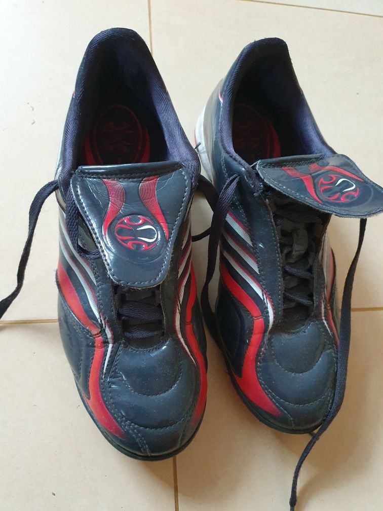 Buty sportowe, rozmiar 39 i 1/3