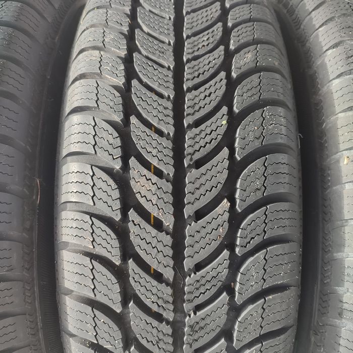 Dębica opony zimowe 195/65 r15 z felgami stalowymi