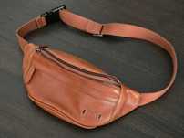 Bolsa de cintura em cabedal David William