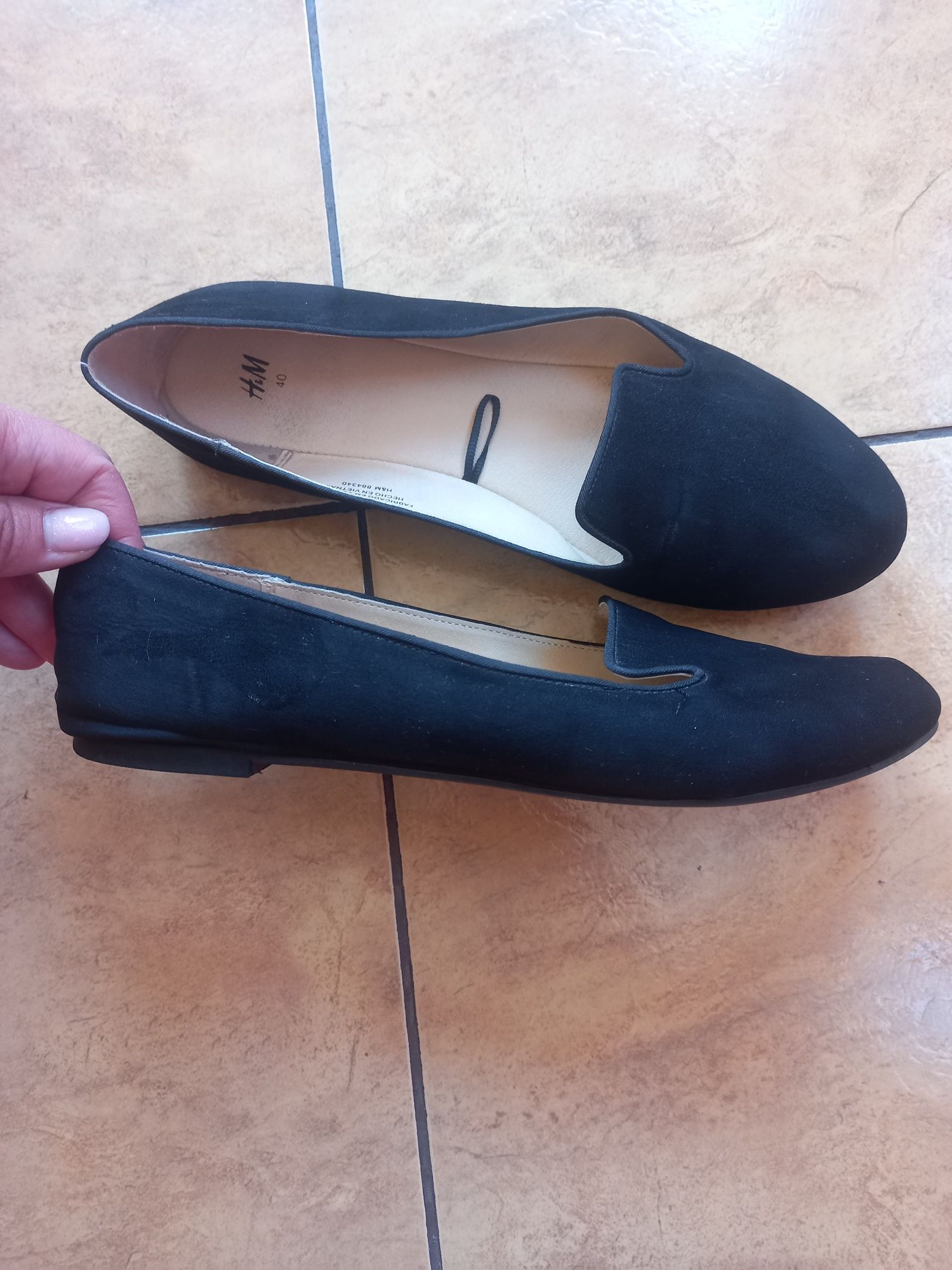 Buty damskie balerinki zamszowe