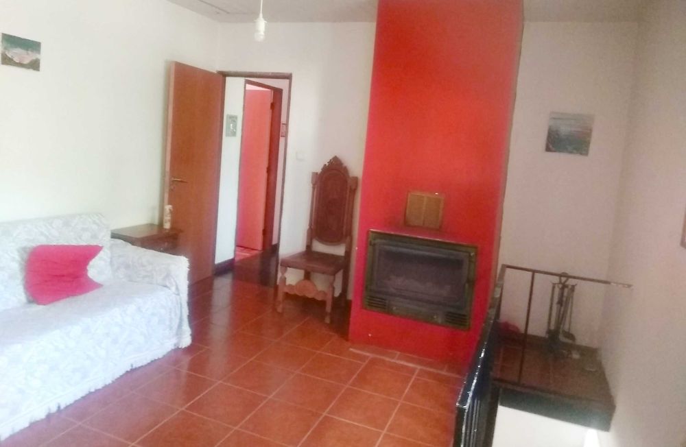 Moradia T2+1 Remodelada - Agilde/Felgueiras/Lixa  - 75mt2 750Euros