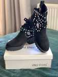 Buty botki 39 nowe czarne z ćwiekami