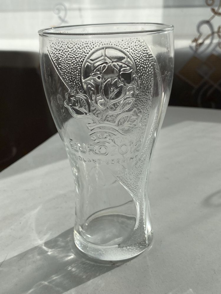 Келихи Coca Cola
