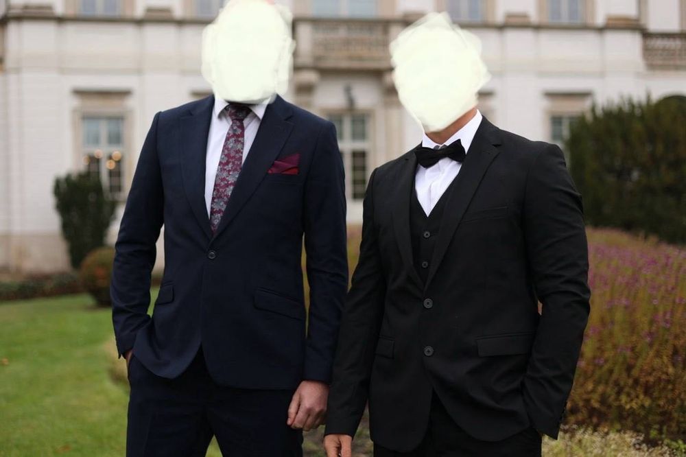 Elegancki smoking męski – idealny na ślub lub inne uroczystości