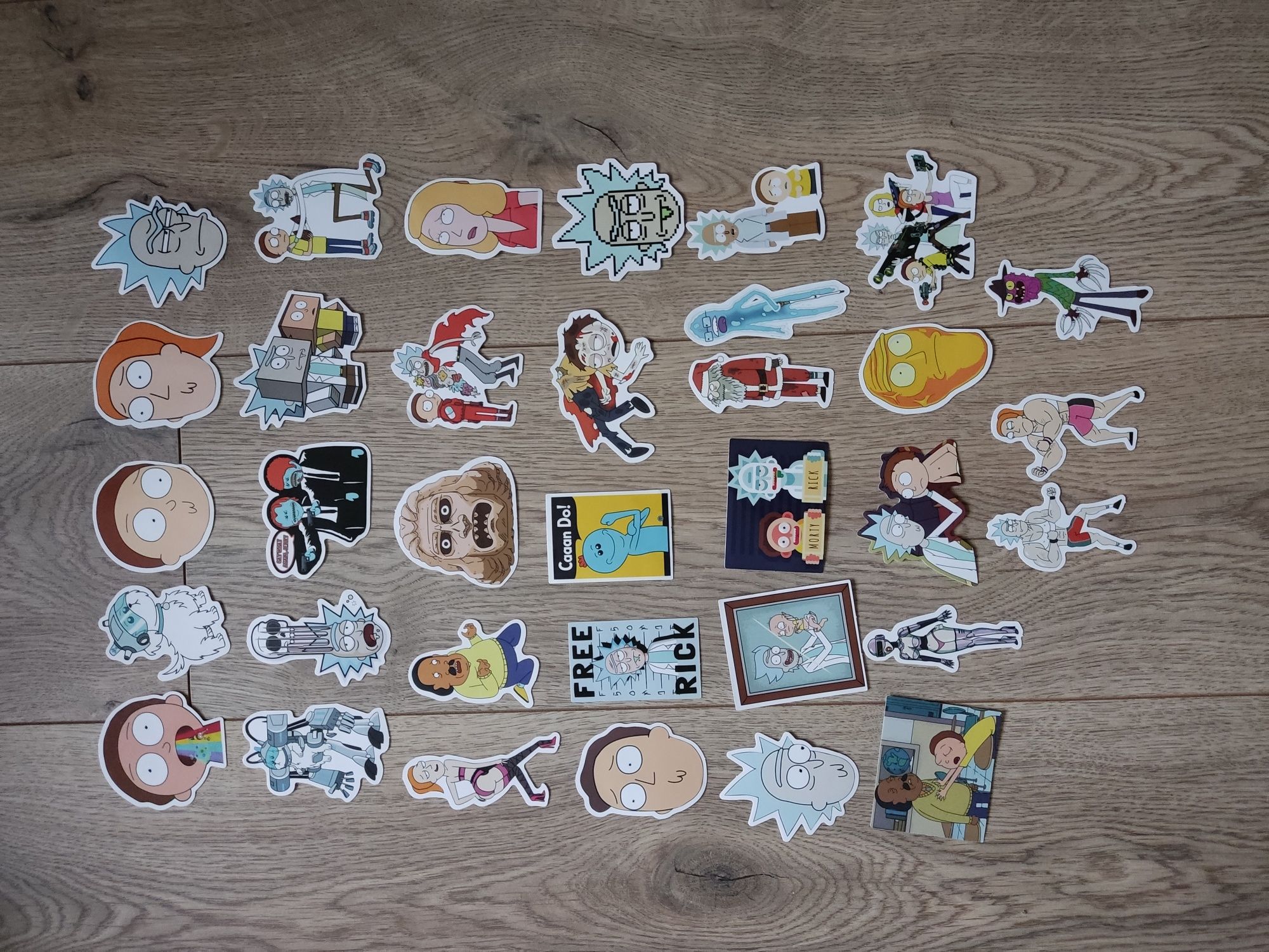 Zestaw 34 naklejek Rick and Morty