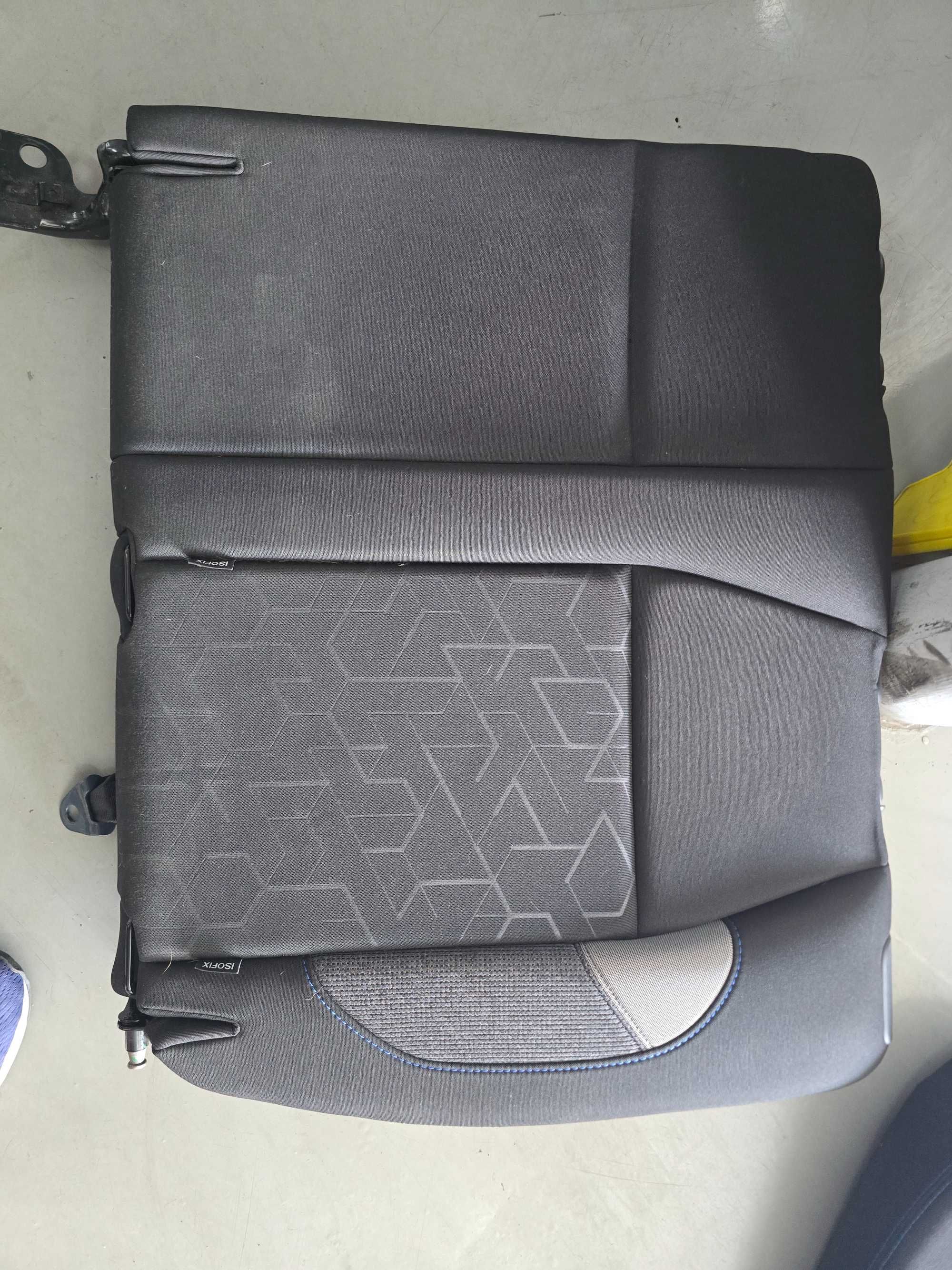 Banco traseiro esquerdo Peugeot 2008