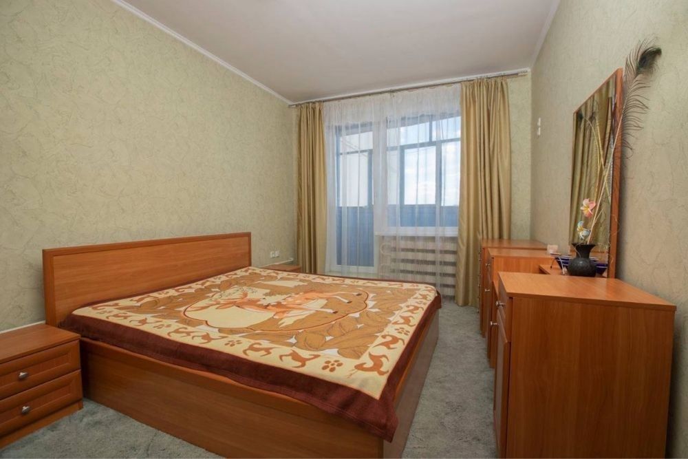 Продам! 3 х комнатная квартира, ж/м Красный Камень/Покровский/Парус