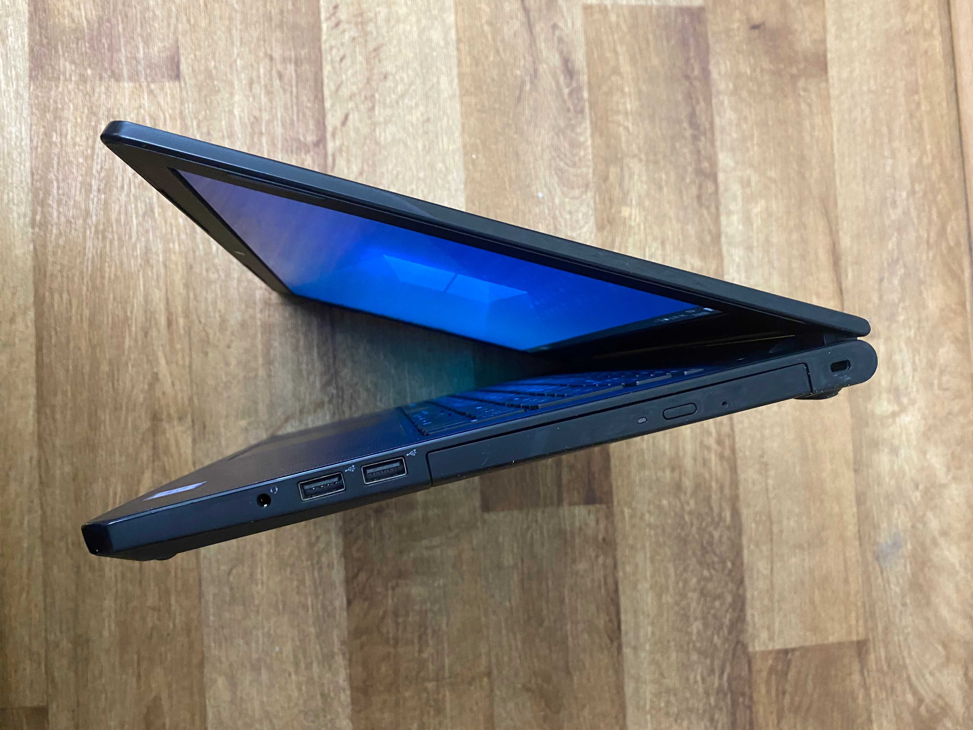 Ноутбук Dell Vostro 15 3559, i7-6500u, 8 Gb DDR3,256 Gb SSD,IPS FullHD