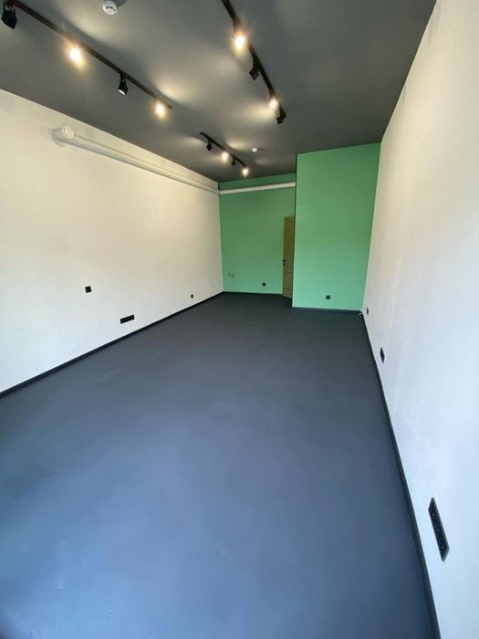 Оренда фасадного офісу 26 м2 р-н Пасічна